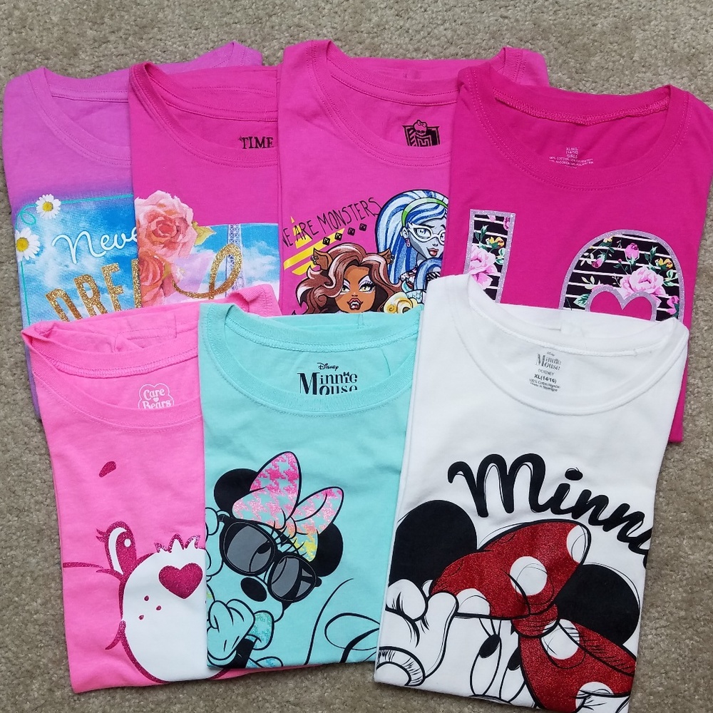 Lot of 8 Girls Graphic Shirts